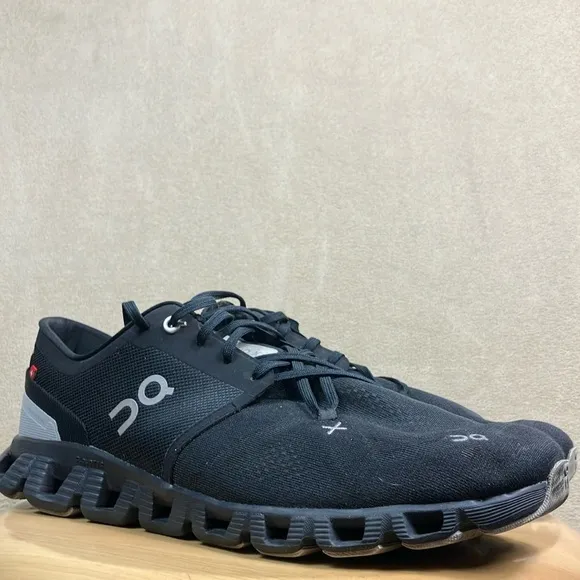 On Cloud X 3 Cloudtec Athletic Running Sneaker Shoes Men’s size 11.5