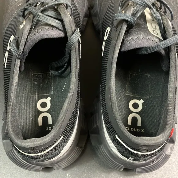 On Cloud X 3 Cloudtec Athletic Running Sneaker Shoes Men’s size 11.5
