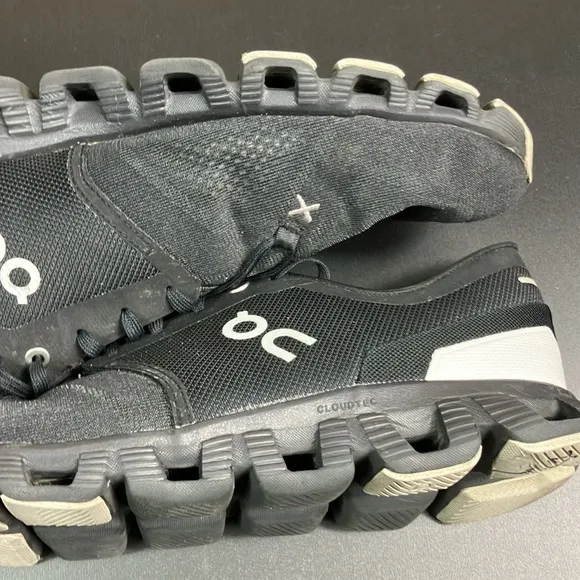 On Cloud X 3 Cloudtec Athletic Running Sneaker Shoes Men’s size 11.5