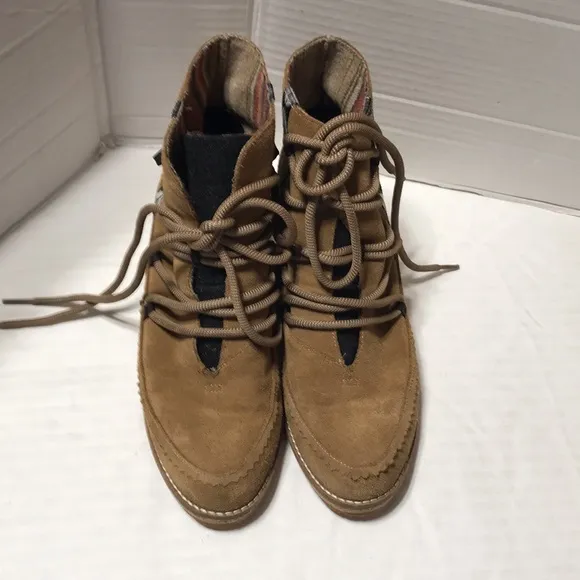 Pendleton suede leather wedge boots. EUC