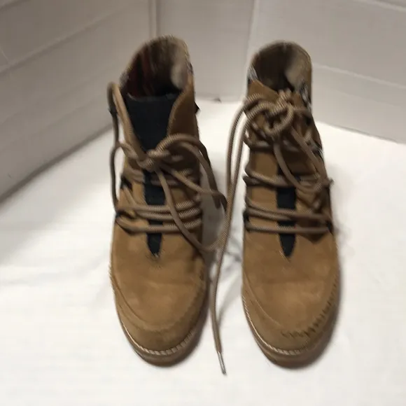 Pendleton suede leather wedge boots. EUC