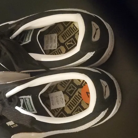 Puma Sneakers Boys Kids Size 7m 7c 7 Black Gray Side Stripe Suede Low Top Pum…