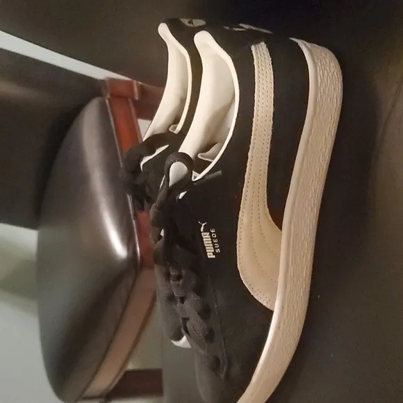 Puma Sneakers Boys Kids Size 7m 7c 7 Black Gray Side Stripe Suede Low Top Pum…