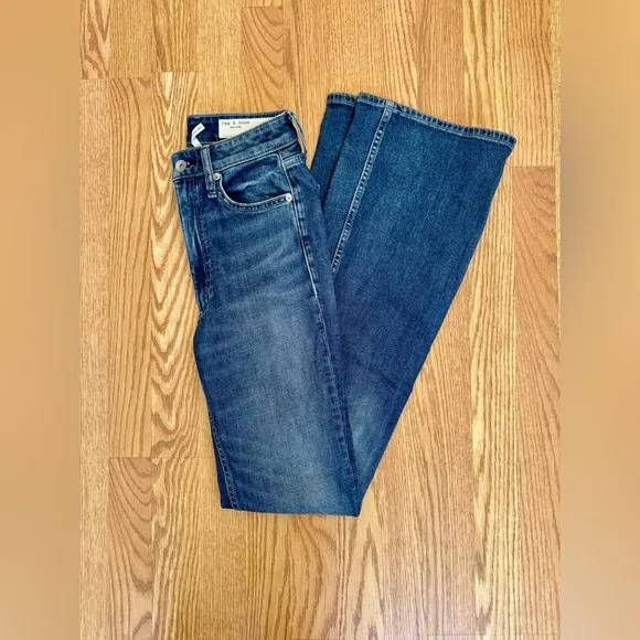 rag &amp; bone Casey High-Rise Flair jeans
