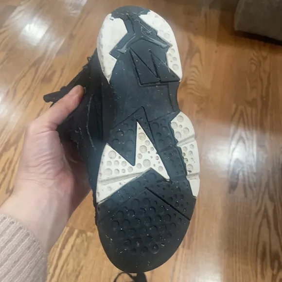 Retro 6 shoes kids good condition