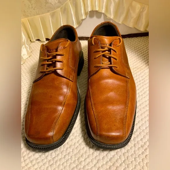 ROCKPORT LACE UP SHOES