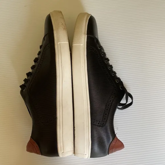 Roma Rio Men's Black size 12  Casual Lace-Up Shoes