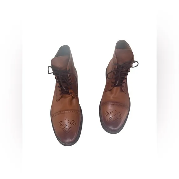 SAKS FIFTH AVENUE Men Perforated Leather Boots Cap Toe Size 10