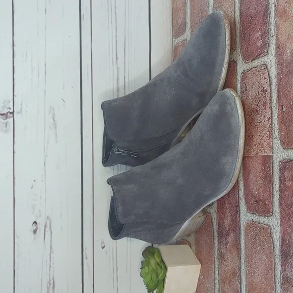 Sam Edelman Petty Grey Suede Leather Distressed Women's Ankle Bootie Boot 9