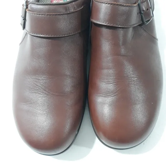 SAS San Antonio Shoemaker Leather Slip On Brown Shoes Bukle Clogs Size 10 1/2 M