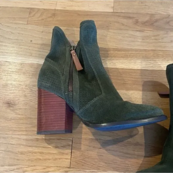 Seychelles Anthropologie Around The World Boots Size 6.5