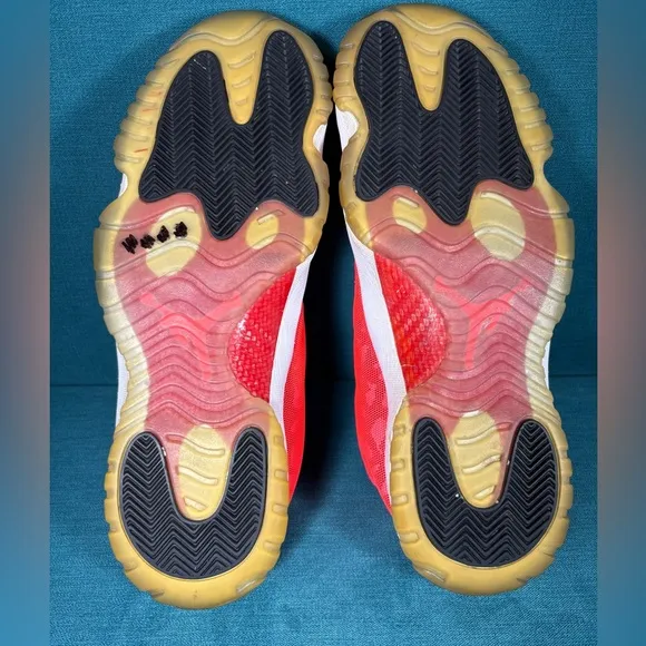 Size 13 - Men’s Air Jordan Future low Bright Crimson camo shoes