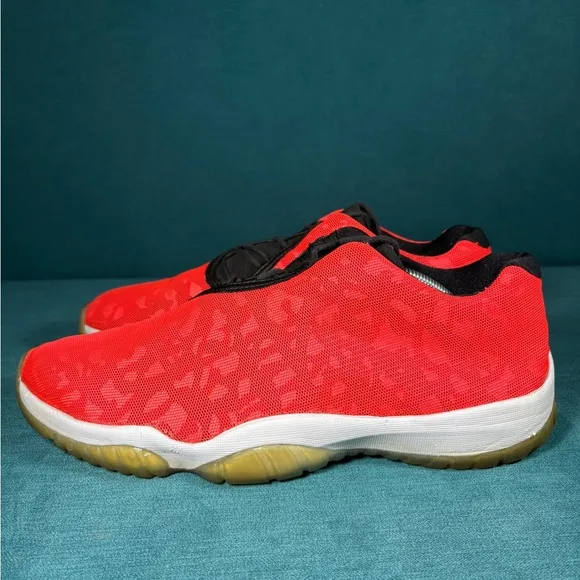 Size 13 - Men’s Air Jordan Future low Bright Crimson camo shoes