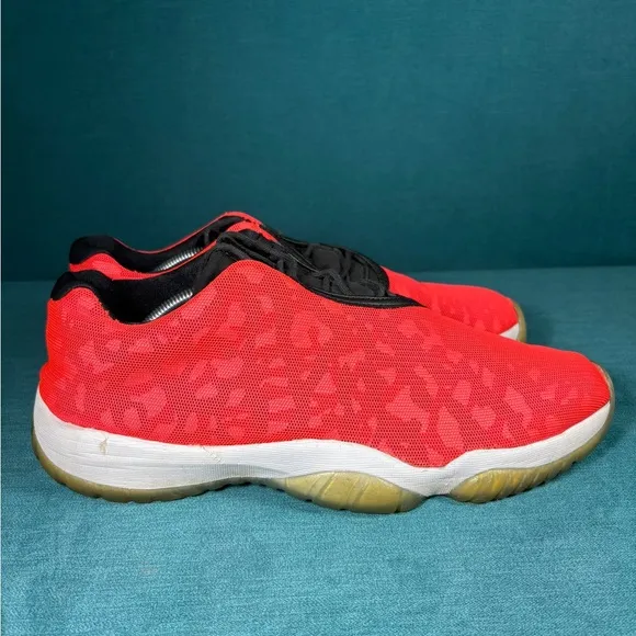 Size 13 - Men’s Air Jordan Future low Bright Crimson camo shoes