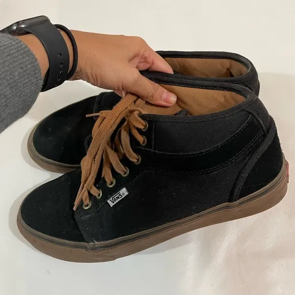 Size 9.5 VANS‎ chukka Skate Mid Black gum sole