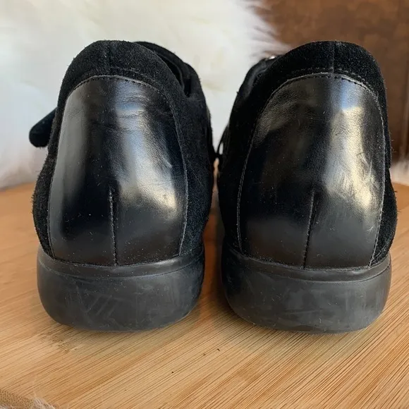 Stuart Weitzman || Black Suede Leather Slip On Sneakers 9.5 M