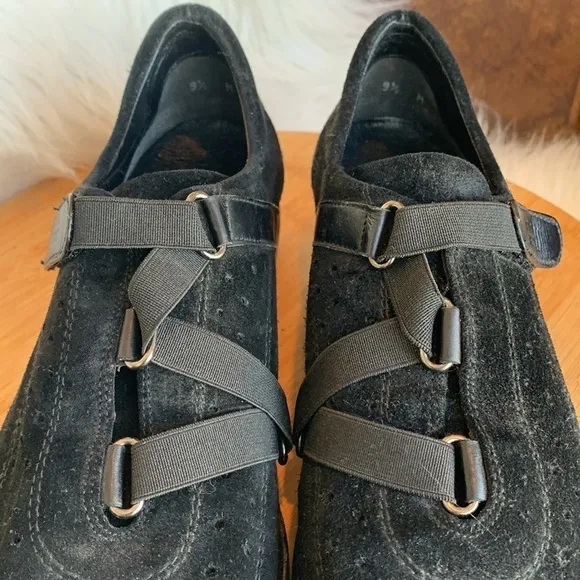 Stuart Weitzman || Black Suede Leather Slip On Sneakers 9.5 M