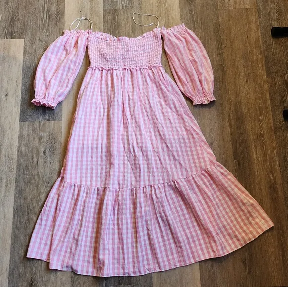 STUNNING MIDI DRESS