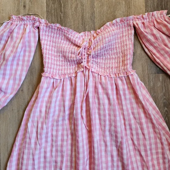 STUNNING MIDI DRESS