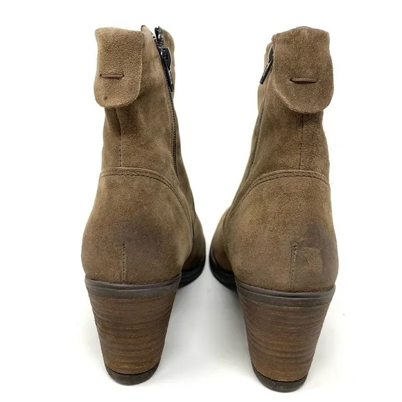 Taos Shaka Taupe Suede Boots