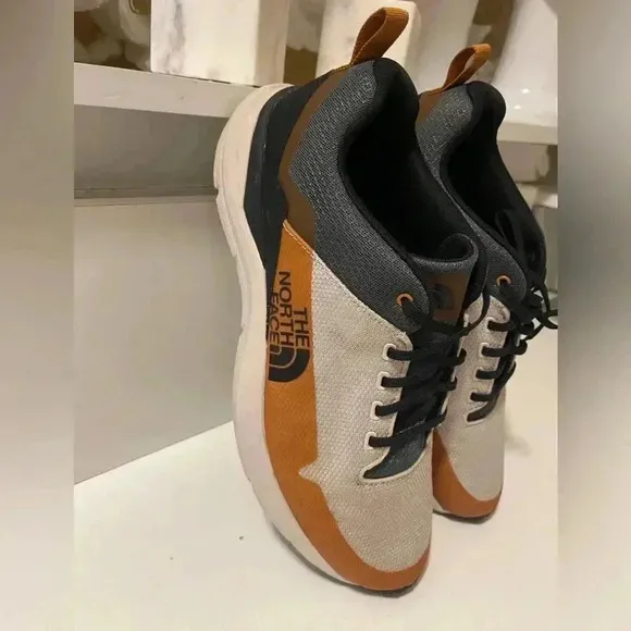 The North Face Homme Sehn LowUrban Explorez . Great colors in good conditions