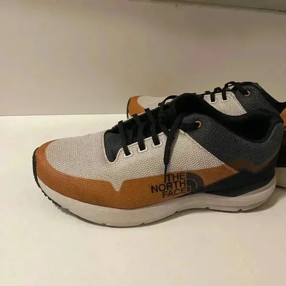 The North Face Homme Sehn LowUrban Explorez . Great colors in good conditions