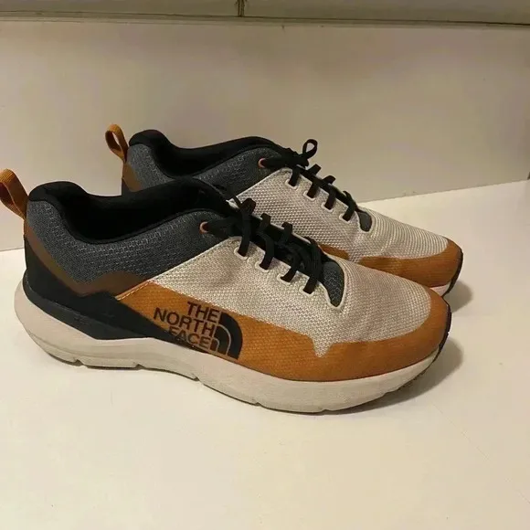 The North Face Homme Sehn LowUrban Explorez . Great colors in good conditions
