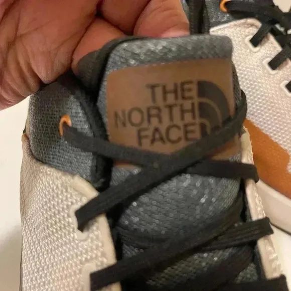 The North Face Homme Sehn LowUrban Explorez . Great colors in good conditions