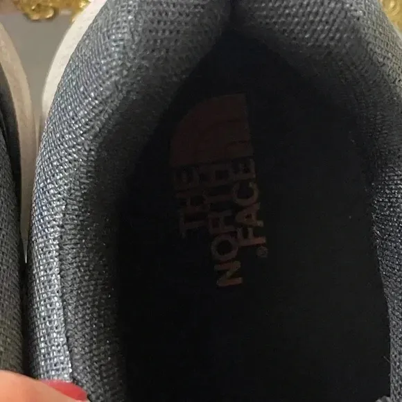 The North Face Homme Sehn LowUrban Explorez . Great colors in good conditions