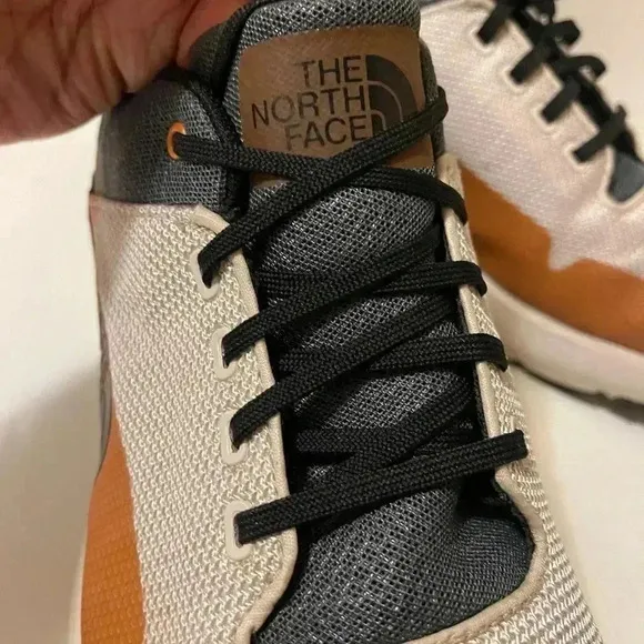 The North Face Homme Sehn LowUrban Explorez . Great colors in good conditions