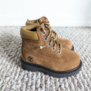 Timberland Boots Toddler Size 4 Wheat Nubuck Classic.