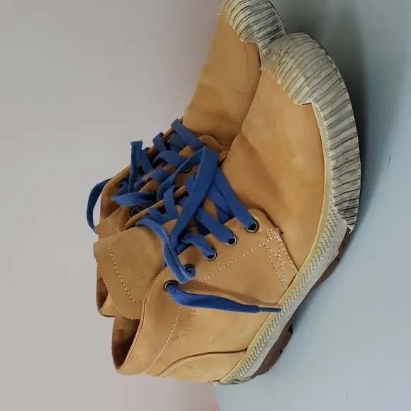 Timberland Mens TBL 73 Beige Suede Boots, Size 10.5M