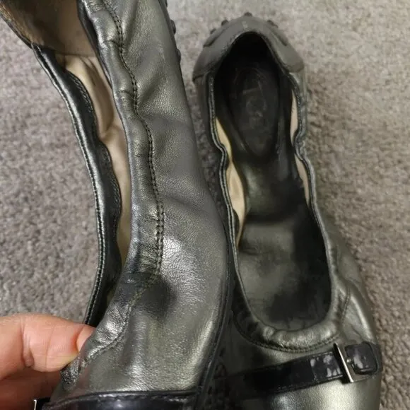 TOD'S Dee Ballet Flats Womens Size 38.5 EU Shoes Metallic Leather Buckle Slip On