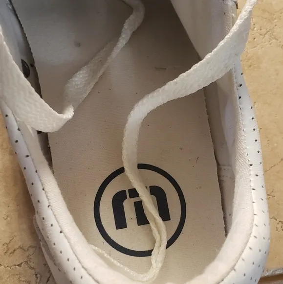 Travis Mathew size 9 Golf Shoes