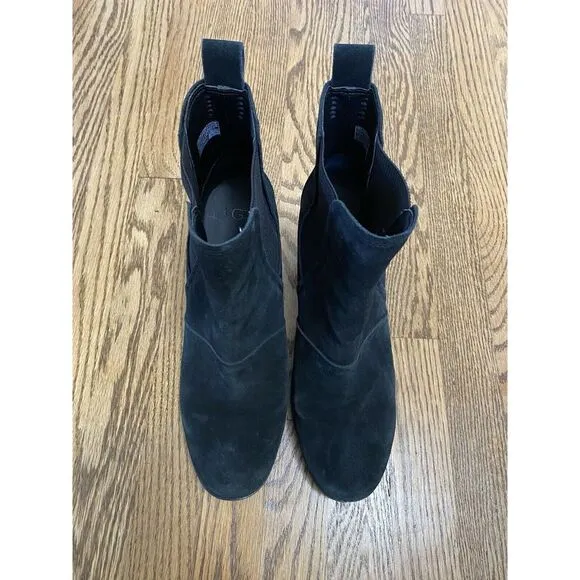 UGG &quot;HAZEL&quot; BLACK SUEDE LUG SOLE‎ BOOTS IN SIZE US 12 / EU 43 ($250.00 RETAIL)