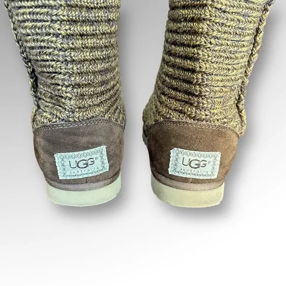UGG Australia Classic Cardy Knit Boots Womens Size 5  EU 36  3 Buttons