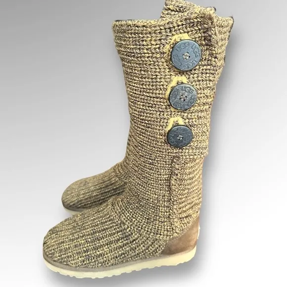 UGG Australia Classic Cardy Knit Boots Womens Size 5  EU 36  3 Buttons