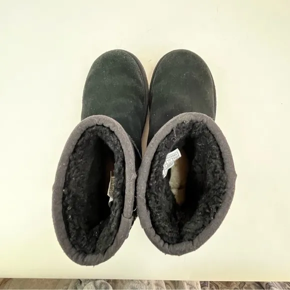 UGG Australia Classic Gem Mini Studded Swarovski Crystal Boot Black Women's 5
