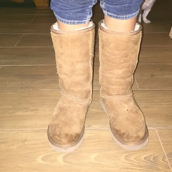 UGG boots! Classic tall boot!