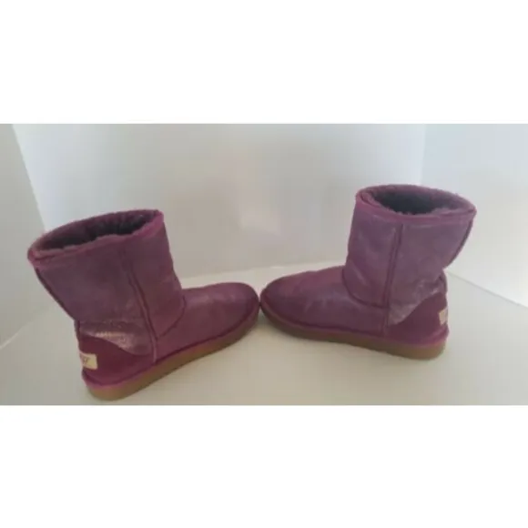 UGG Classic Glitter Boots Big Girls Size 5, Style 1000792 Purple/Grape Sparkle