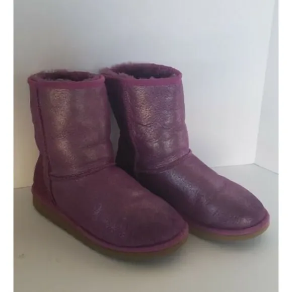 UGG Classic Glitter Boots Big Girls Size 5, Style 1000792 Purple/Grape Sparkle