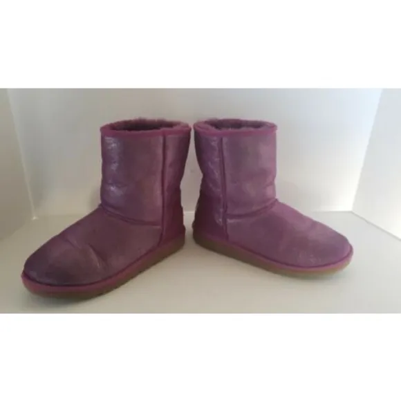 UGG Classic Glitter Boots Big Girls Size 5, Style 1000792 Purple/Grape Sparkle