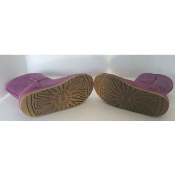 UGG Classic Glitter Boots Big Girls Size 5, Style 1000792 Purple/Grape Sparkle