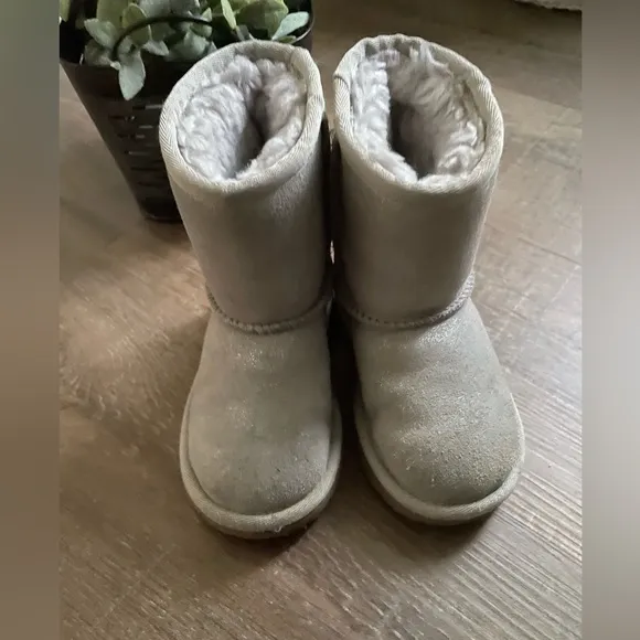 Ugg Classic II boots metallic shimmer