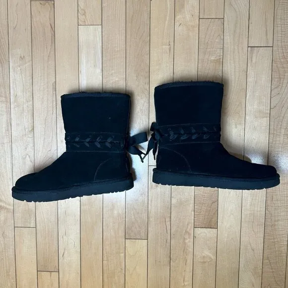 UGG Classic Lace Black Boots Booties Corset Black Size 7