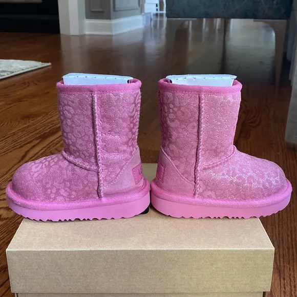 UGG Classic ll Glitter Leopard Boots