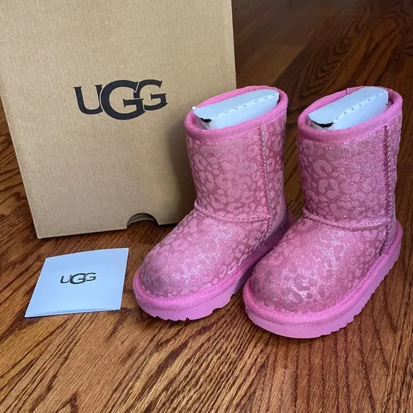 UGG Classic ll Glitter Leopard Boots