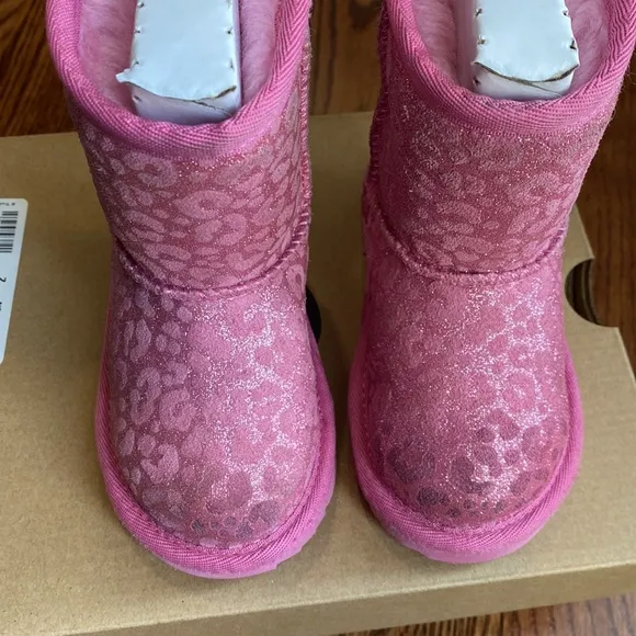 UGG Classic ll Glitter Leopard Boots