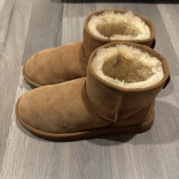 Ugg Classic Mini II Boots