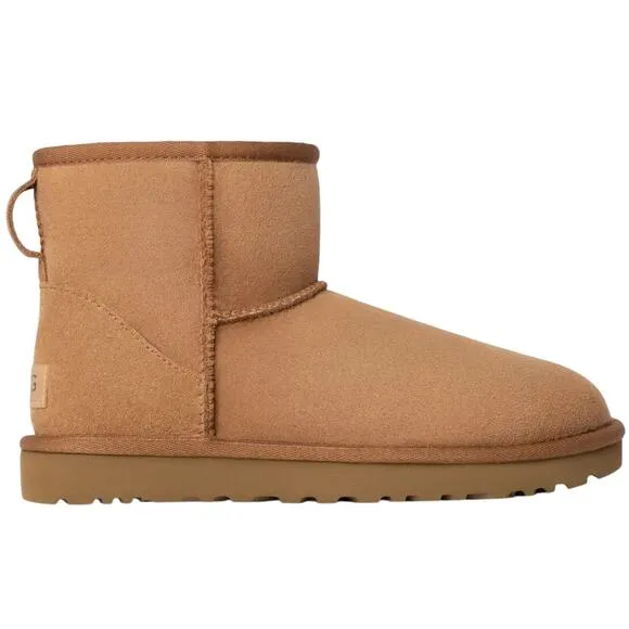 UGG Classic Mini II Genuine Shearling Lined Boots Size 6